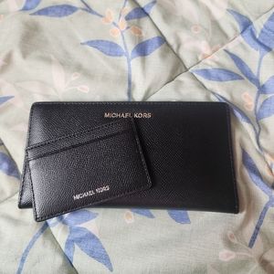 Michael kors wallet